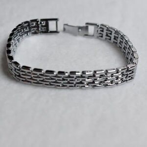 Renaissance Chic Metal Link Silver Tone His/Her Box Latch Bracelet Like New